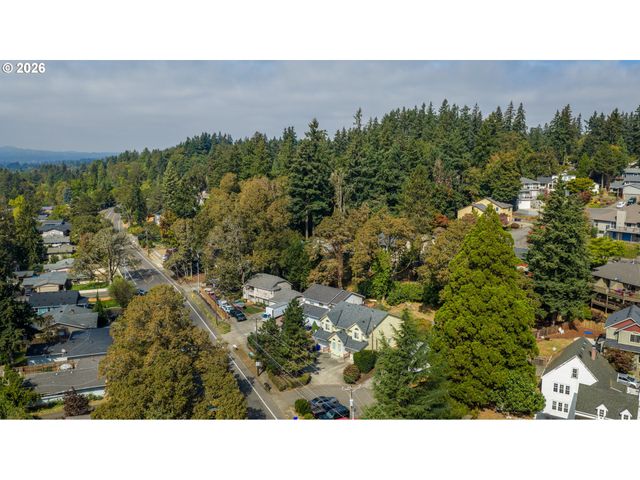 17920 OATFIELD Rd, Gladstone, OR 97027