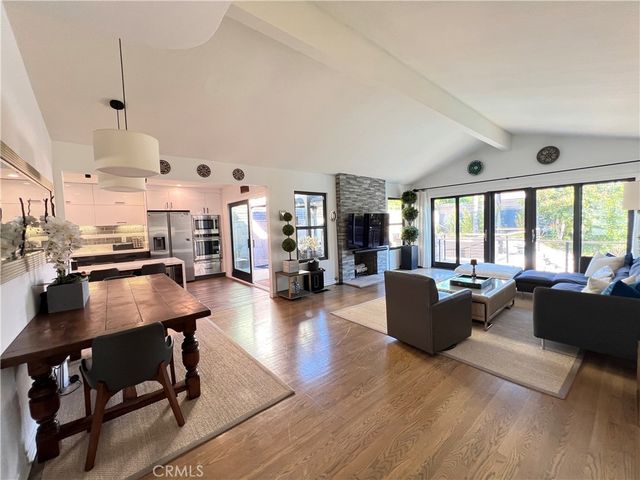 30564 Mainmast Drive, Agoura Hills, CA 91301