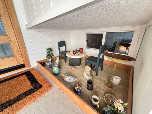 30564 Mainmast Drive, Agoura Hills, CA 91301