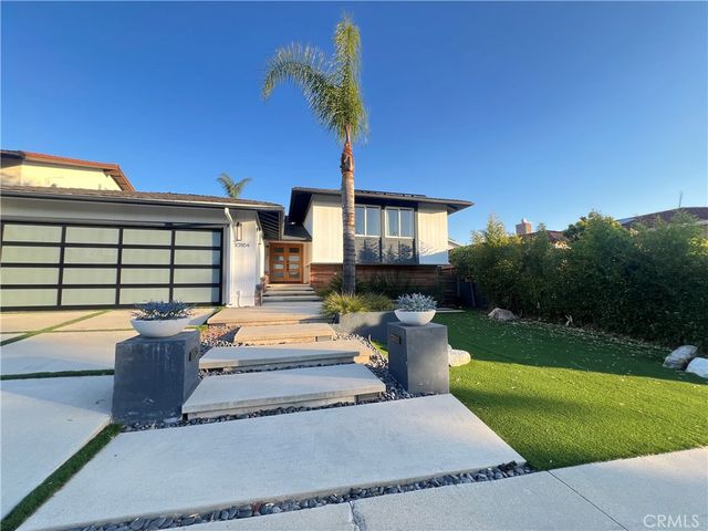 30564 Mainmast Drive, Agoura Hills, CA 91301