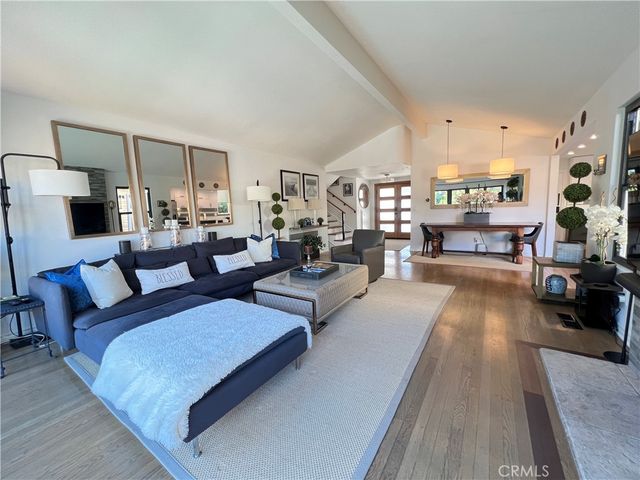30564 Mainmast Drive, Agoura Hills, CA 91301