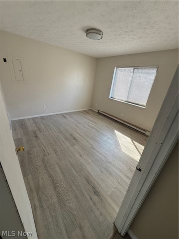 662 Sumner Street, Akron, OH 44311