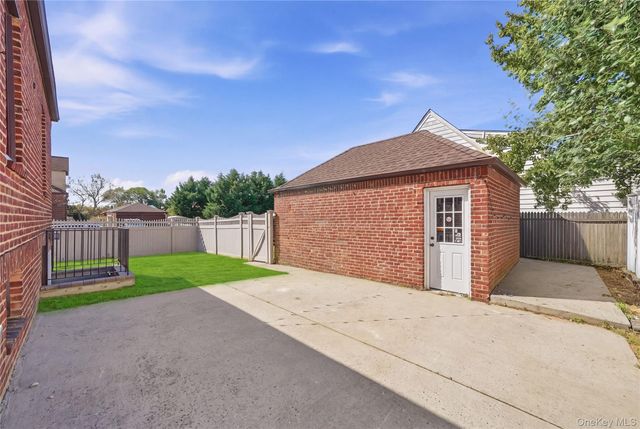 48 Central Boulevard, Merrick, NY 11566