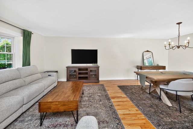 8430 Meadowlark Court, West Chester, OH 45069