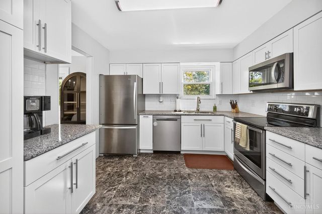 8430 Meadowlark Court, West Chester, OH 45069