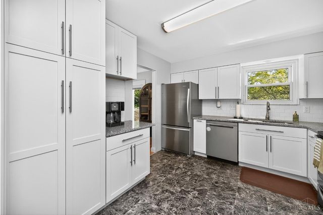 8430 Meadowlark Court, West Chester, OH 45069