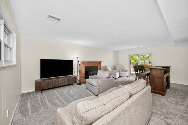 8430 Meadowlark Court, West Chester, OH 45069