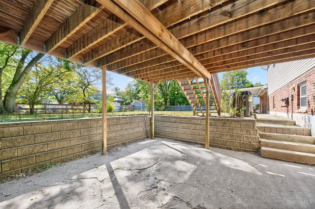 8430 Meadowlark Court, West Chester, OH 45069