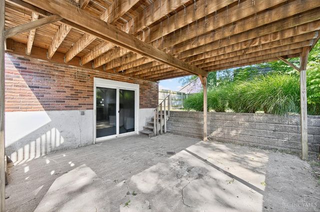 8430 Meadowlark Court, West Chester, OH 45069