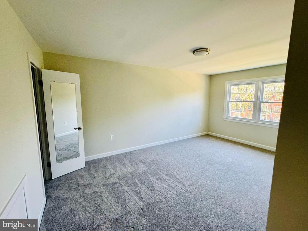 9455 FAIRFAX BLVD #302, Fairfax, VA 22031
