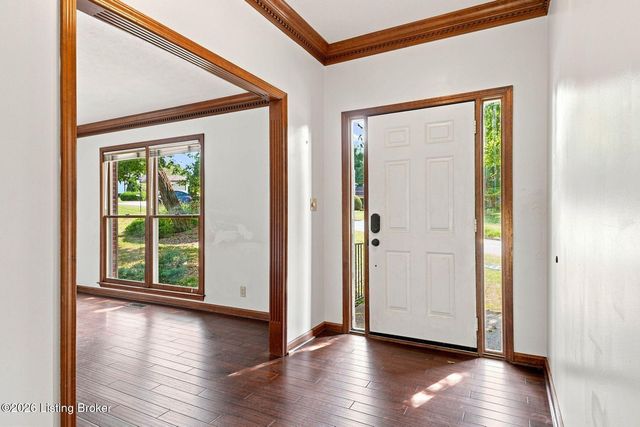 13201 Snowden Valley, Goshen, KY 40026