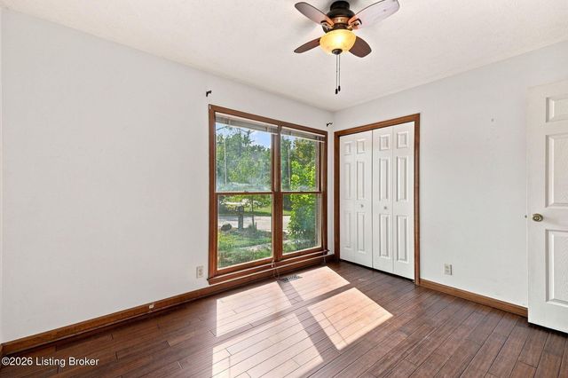 13201 Snowden Valley, Goshen, KY 40026