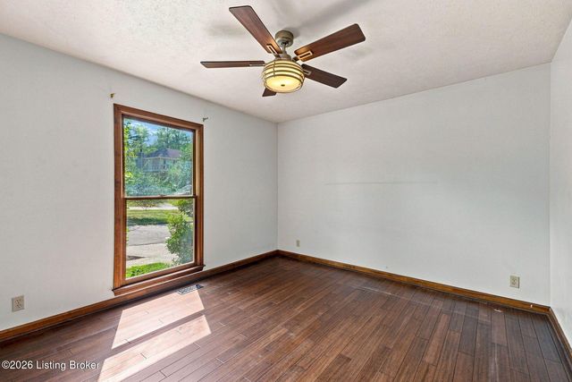 13201 Snowden Valley, Goshen, KY 40026