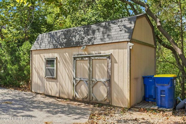 13201 Snowden Valley, Goshen, KY 40026