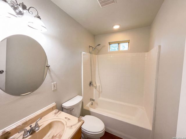 2106 GENEVA ST, Castroville, TX 78009