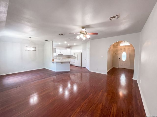 2106 GENEVA ST, Castroville, TX 78009