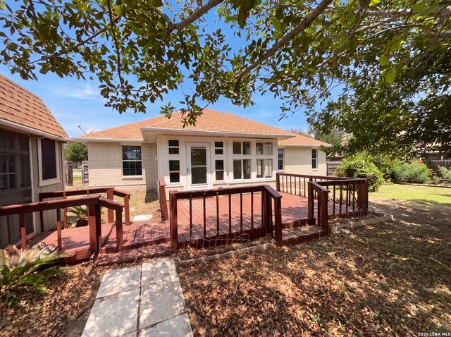 2106 GENEVA ST, Castroville, TX 78009