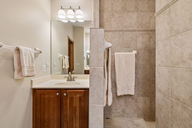 7762 Vasserman Place, Chanhassen, MN 55317