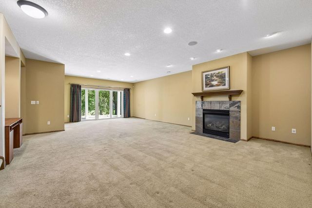 7762 Vasserman Place, Chanhassen, MN 55317