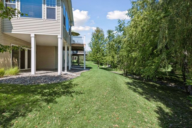 7762 Vasserman Place, Chanhassen, MN 55317