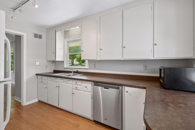 5605 York Avenue S, Edina, MN 55410