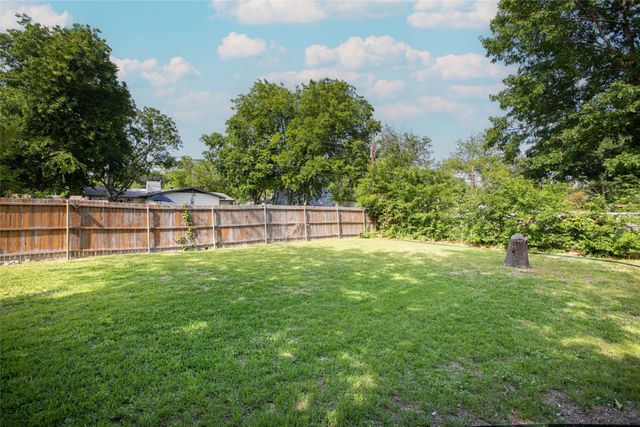 726 Pinehurst Drive, Richardson, TX 75080