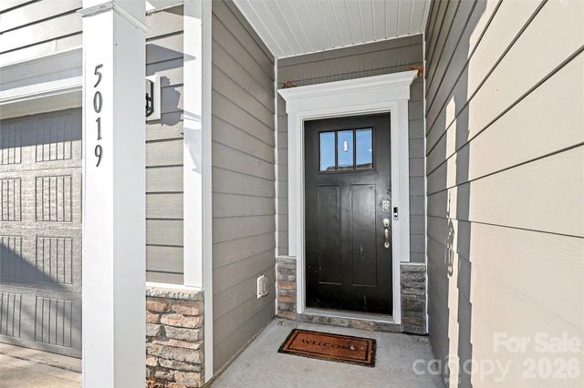 5019 Grand Champion Court, Iron Station, NC 28080
