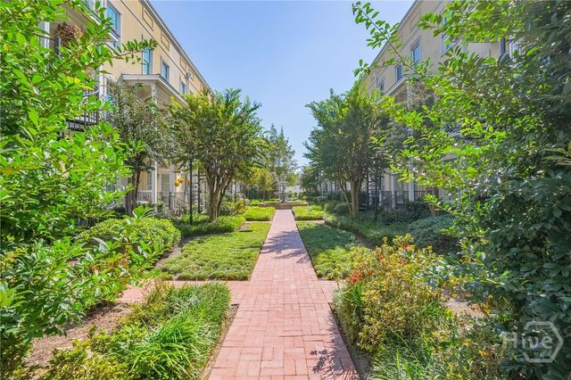 340 W Jones Street, Savannah, GA 31401