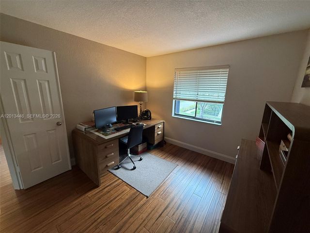 21 Lexington Ln W H, Palm Beach Gardens, FL 33418