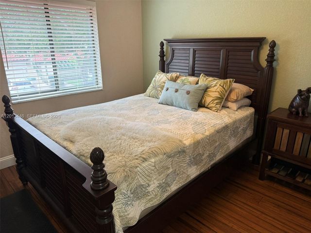 21 Lexington Ln W H, Palm Beach Gardens, FL 33418