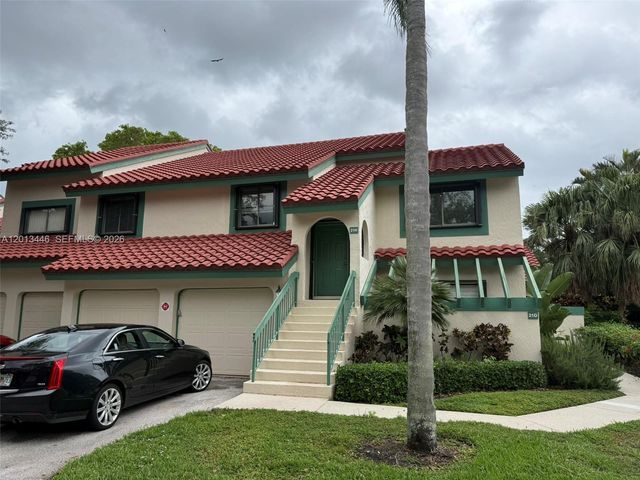 21 Lexington Ln W H, Palm Beach Gardens, FL 33418
