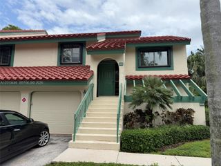 21 Lexington Ln W H, Palm Beach Gardens, FL 33418