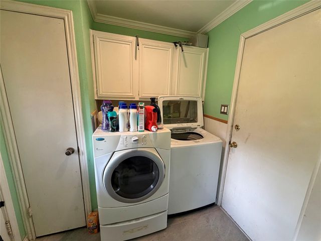 6105 Sugar Hill Drive, Angleton, TX 77515