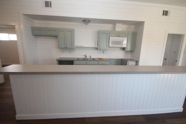 130 Olive Dr, Grand Isle, LA 70358