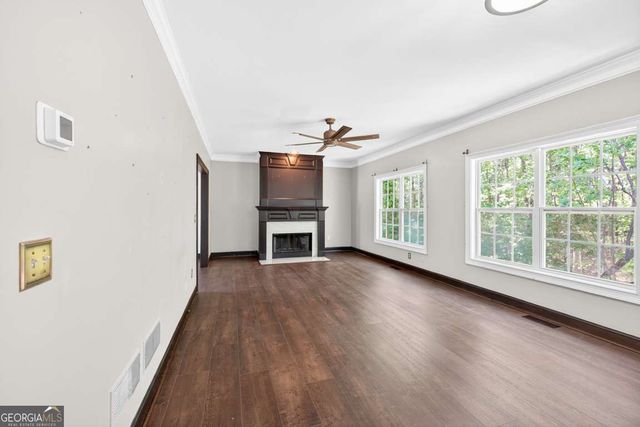 6085 Lake Windsor Parkway, Buford, GA 30518