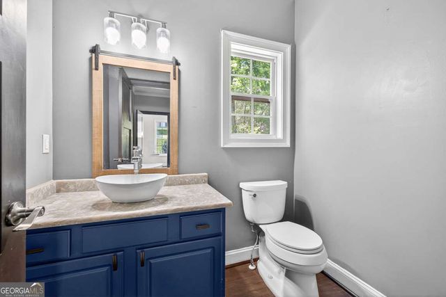 6085 Lake Windsor Parkway, Buford, GA 30518