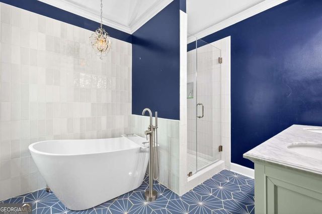 6085 Lake Windsor Parkway, Buford, GA 30518