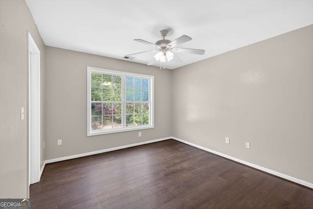 6085 Lake Windsor Parkway, Buford, GA 30518