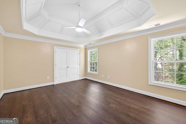 6085 Lake Windsor Parkway, Buford, GA 30518