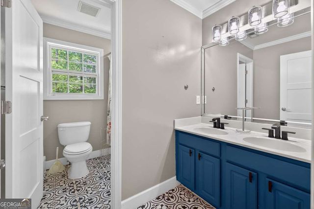 6085 Lake Windsor Parkway, Buford, GA 30518