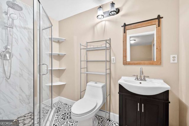 6085 Lake Windsor Parkway, Buford, GA 30518