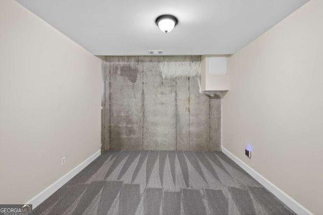 6085 Lake Windsor Parkway, Buford, GA 30518