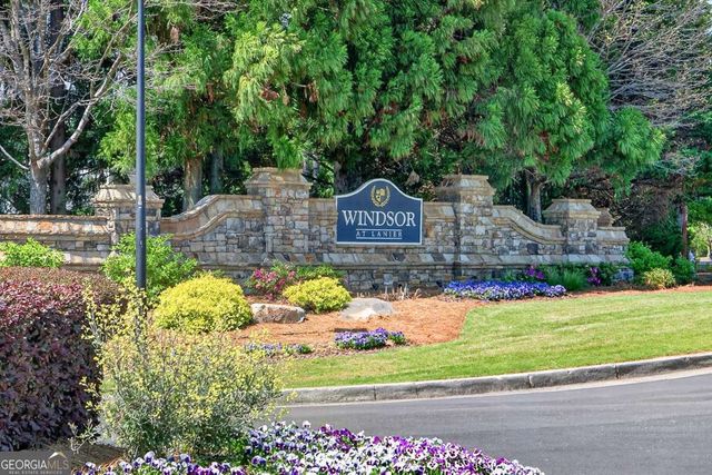 6085 Lake Windsor Parkway, Buford, GA 30518