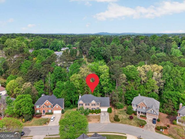 6085 Lake Windsor Parkway, Buford, GA 30518