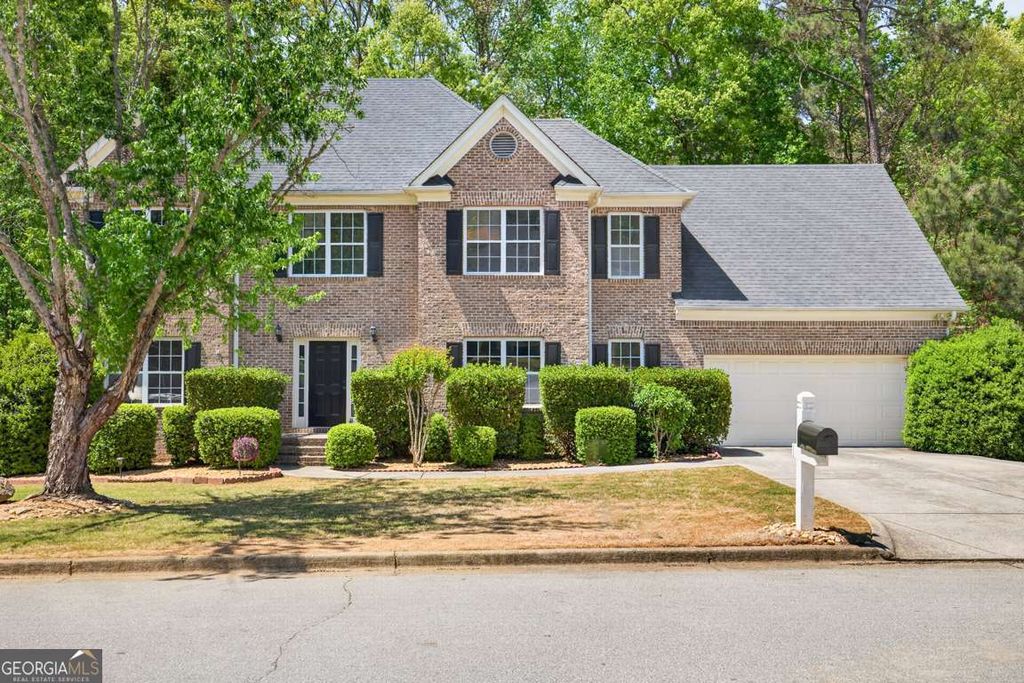6085 Lake Windsor Parkway, Buford, GA 30518