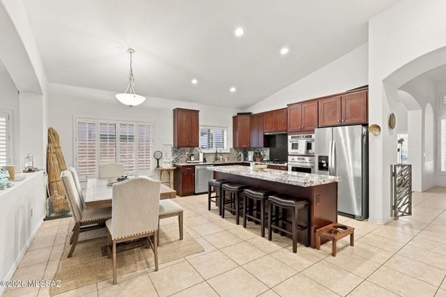 4894 N Louis River Way, Tucson, AZ 85718