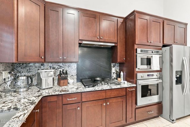 4894 N Louis River Way, Tucson, AZ 85718