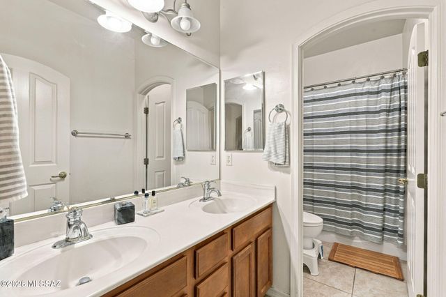 4894 N Louis River Way, Tucson, AZ 85718