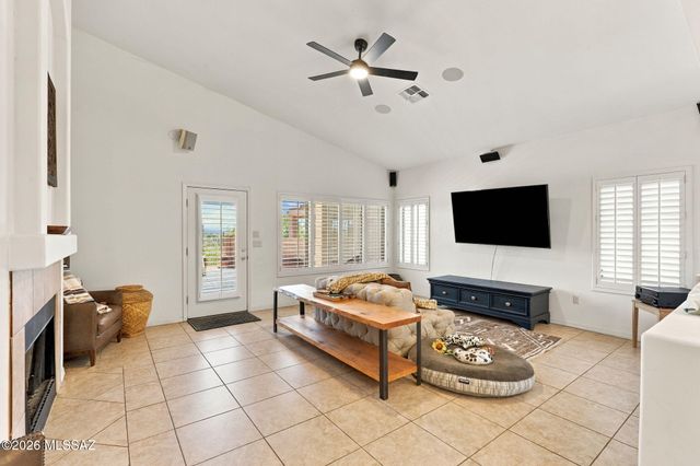 4894 N Louis River Way, Tucson, AZ 85718