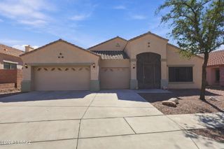 4894 N Louis River Way, Tucson, AZ 85718